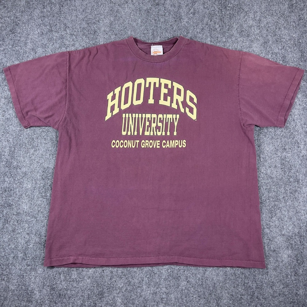 Vintage Hooters University T-Shirt Mens XL Burgundy Coconut Grove Campus Graphic